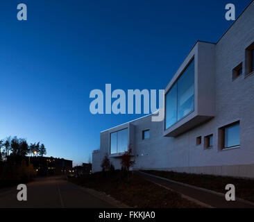 Außenansicht des modernen Bürogebäude in Paivakoti. Von JKMM Architects entworfen. Stockfoto