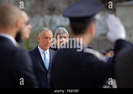 Lissabon, Portugal, 9. März 2016. Portugiesischen Präsidenten gewählt, Marcelo Rebelo de Sousa, kommt dem Parlament vor seinem Amtsantritt Credit: Helena Poncini/Alamy Live News Stockfoto