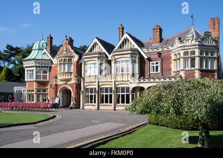 Bletchley Park Mansion - Sitz des WWII Codebreakers während des 2. Weltkrieges Stockfoto