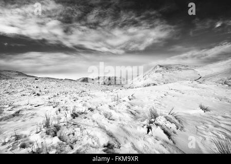Winter-Berg-Szene in Großbritannien. Maserung und Farbe Styling angewendet Stockfoto