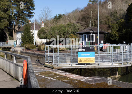 Marsh-Schleuse in Henley-on-Thames Stockfoto