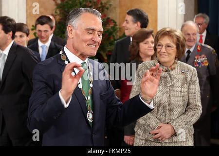 Lissabon, Portugal. 9. März 2016. Ausgehende Staatspräsident Anibal Cavaco Silva nach mit der großen Kette des Order of Liberty im Ajuda Palace in Lissabon, Portugal, am 9. März 2016 verliehen wurde. Bildnachweis: Pedro Fiuza/ZUMA Draht/Alamy Live-Nachrichten Stockfoto