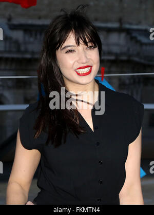 2. Februar 2016 beteiligt - Daisy Lowe TK Maxx Photocall - Model Daisy Lowe Photocall zu starten neue geben Sie Kleidung für Go Stockfoto