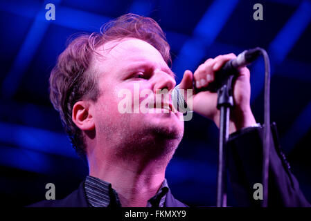 BARCELONA - SEP 19: Märtyrer (Post-Punk-Band)-Auftritt beim Barcelona Accio musikalische (BAM) La Merce Festival. Stockfoto