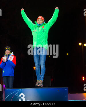 Holmenkollen, Oslo, Norwegen. 9. März 2016. IBU Biathlon-Weltcup. Laura Dahlmeier Deutschland Bronze-Medaille bei der Siegerehrung bei der IBU Weltmeisterschaften Biathlon in Holmenkollen Credit: Action Plus Sport/Alamy Live News Stockfoto