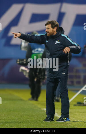 St. Petersburg, Russland. 9. März 2016. Zenit-Trainer Andre Villas-Boas-Gesten während der UEFA Champions League Runde der 16 zweite Bein Match zwischen FC Zenit St. Petersburg und SL Benfica im Petrowski-Stadion. Bildnachweis: Mike Kireev/Alamy Live-Nachrichten Stockfoto