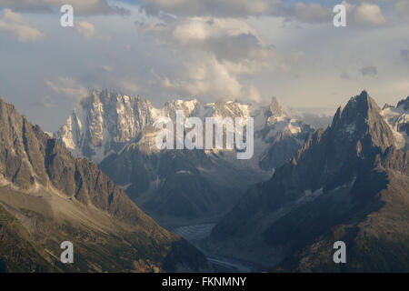 Grandes Jorasses, Dent du Geant, Aiguille des Grandes Charmoz, Mer de Glace, Abendlicht, gesehen vom Lac Blanc, Frankreich Stockfoto