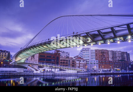 Zubizuri Brücke von Santiago Calatrava, Bilbao. Biskaya, Baskenland, Spanien Stockfoto