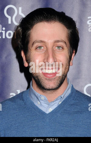 Beverly Hills, CA, USA. 9. März 2016. Simon Helberg. 24. jährliche Benefiz-Gala für die Alzheimer-Gesellschaft '' A Night At Sardi'' The Beverly Hilton Hotel statt. Bildnachweis: Byron Purvis/AdMedia/ZUMA Draht/Alamy Live-Nachrichten Stockfoto