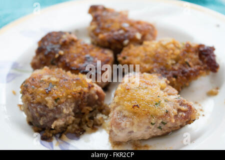 Thunfisch Steaks paniert und frittiert Stockfoto