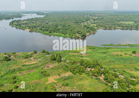 Luftaufnahme des Nil Flusses in der Nähe von Juba, der Hauptstadt des Südsudan. Stockfoto