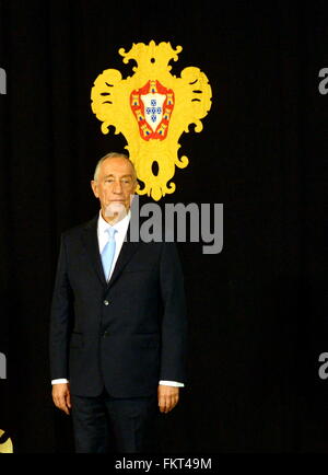 Lissabon, Portugal. 9. März 2016. Portugiesische Präsident Marcelo Rebelo de Sousa kommt in Belém Palast nach der Vereidigung in Lissabon, Hauptstadt von Portugal, am 9. März 2016. Marcelo Rebelo de Sousa trat sein Amt am Mittwoch als Präsident von Portugal, vielversprechende institutionelle Solidarität mit dem portugiesischen Parlament und fordern ein Ende der Finanzkrise. Bildnachweis: Zhang Liyun/Xinhua/Alamy Live-Nachrichten Stockfoto