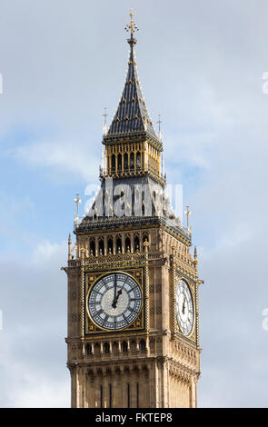 Die Elizabeth-Turm, allgemein bekannt als "Big Ben", ist Teil des Palace of Westminster und ist ein weltweit Touristenattraktion Stockfoto