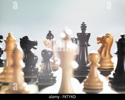 Selektiven Fokus Nahaufnahme Schachspiel und Schachfiguren Stockfoto