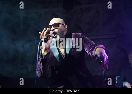 Manchester, UK. 9. März 2016. Barry Adamson, ehemals der Magazine und The Bad Seeds, Konzert in der Deaf Institute, Manchester, UK. Bildnachweis: John Bentley/Alamy Live-Nachrichten Stockfoto