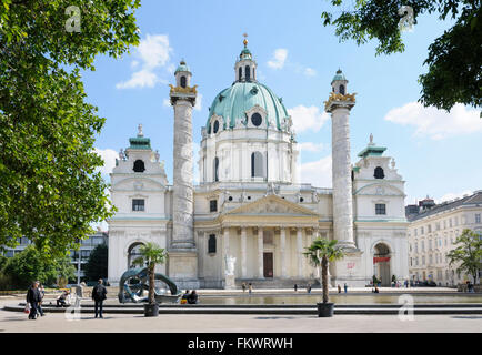 Der Barock Karlskirche (Kirche St. Charles), Karlsplatz, Wien, Österreich Stockfoto