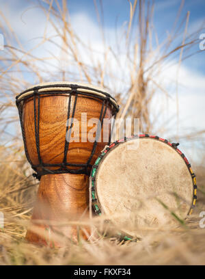 Afrikanischer Hand Percussion-Instrument - Djembe Trommeln Stockfoto