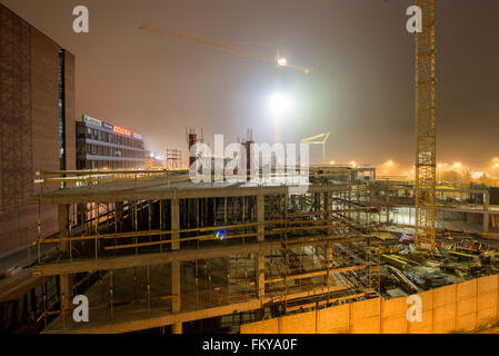 Baustelle in Prag bei Nacht Stockfoto