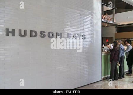 Hudson frisst an Brookfield Place in Battery Park City, NYC, USA Stockfoto