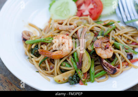 Spaghetti mit würzigen Garnele Stockfoto