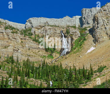 Rumble Creek Wasserfall Kaskadierung über Klippen im Bereich "Schwan" in der Nähe von Condon, montana Stockfoto