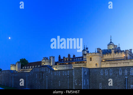 Der berühmte Tower of London in der Nähe von Tower Bridge, London, Vereinigtes Königreich Stockfoto