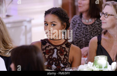 Washington, DC. 10. März 2016. Sasha Obama besucht ein Zustand-Dinner im Weißen Haus zu Ehren Premierminister Justin Trudeau und Frau Sophie Grégoire Trudeau Kanadas 10. März 2016 in Washington, DC. Bildnachweis: Olivier Douliery/Pool über CNP - NO WIRE SERVICE - Credit: Dpa/Alamy Live-Nachrichten Stockfoto