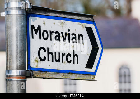 Straßenschild einer mährische Kirche. Stockfoto