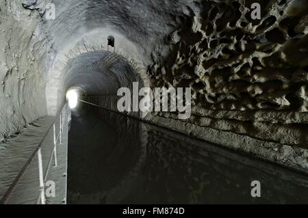 Frankreich, Herault, Enserune Malpas-Tunnel, Canal du Midi als Weltkulturerbe von der UNESCO gelistet Stockfoto