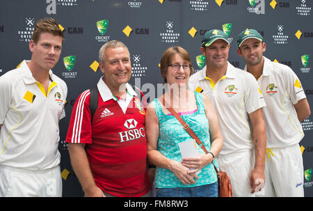 australische Cricket-Team mit british and Irish Lions Fans in Brisbane Queensland Australien Stockfoto