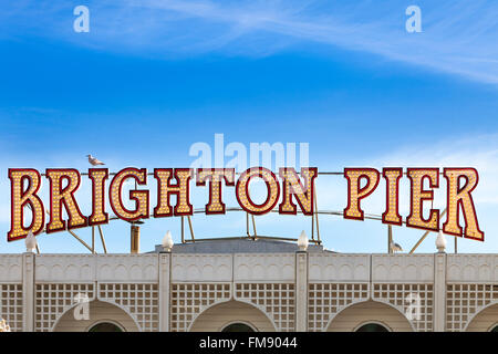 Brighton Pier Zeichen, Brighton, East Sussex, England Stockfoto