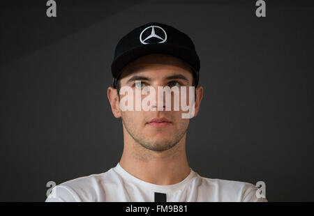 Fellbach, Deutschland. 11. März 2016. DTM-Rennfahrer Pascal Wehrlein auf einer Pressekonferenz anlässlich des Beginns der neuen Rennsaison in Fellbach, Deutschland, 11. März 2016. Foto: Marijan Murat/Dpa/Alamy Live News Stockfoto