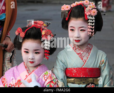 Japan; Kyoto, kleine Mädchen im Kimono, Stockfoto