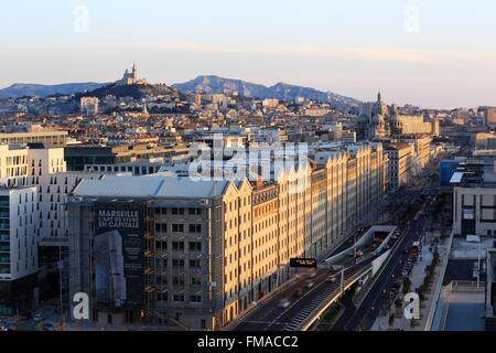 Frankreich, Marseille, Bouches-du-Rhône, Euromediterranee Bereich, La Joliette District, Euromediterranee Boulevard, Les Docks, die Stockfoto