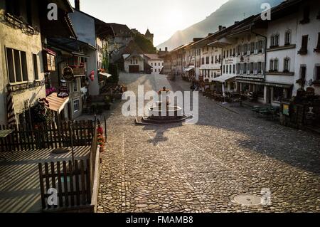 Schweiz, Kanton Freiburg Gruyeres, mittelalterliche Stadt Stockfoto