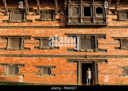 Nepal, Bagmati Zone, Nuwakot, Mädchen vor saß Tale Durbar (sieben Etagen Palast) Stockfoto