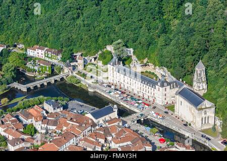 Frankreich, Dordogne, Brantome, Abtei Saint-Pierre (Luftbild) Stockfoto