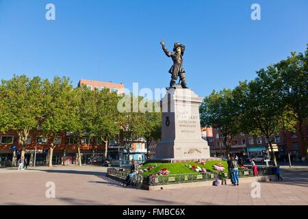 Frankreich, Nord, Dünkirchen, Statue von Jean Bart am Place Jean Bart, der berühmte französische Corsair geboren in Dünkirchen Stockfoto