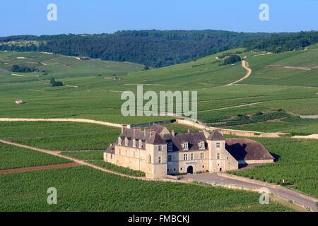 Frankreich, Cote d ' or, Vougeot, Clos de Vougeot (Luftbild) Stockfoto