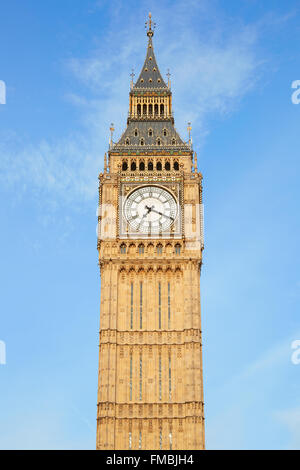 Big Ben in London, blauer Himmel Stockfoto