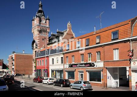 Frankreich, Nord, Loos, Marschall Foch Street, City Hotel Glockenturm aus dem Jahr 1880 im flämischen Stil Neo und als Weltkulturerbe durch Stockfoto