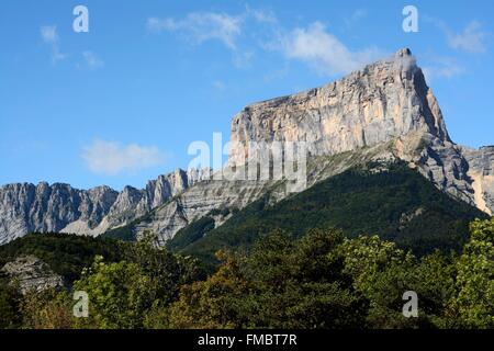 Frankreich, Isere, Chichilianne, Mont Aiguille Stockfoto