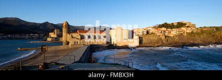 Frankreich, vom Pyrenäen Orientales, Collioure, Kirche von Notre Dame des Anges, das königliche Schloss XIII Jahrhundert Stockfoto