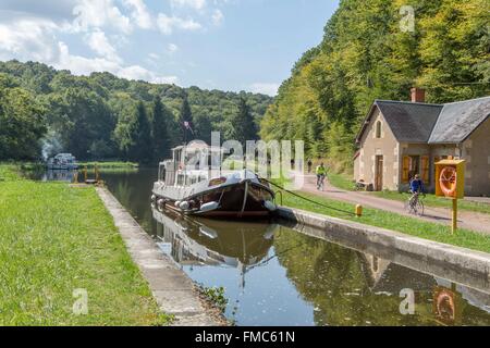 Frankreich, Nièvre, der Canal du Nivernais, sperrt der La Colancelle, Echelle Sardy Stockfoto