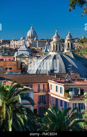 Italien, Latium, Rom, Altstadt Weltkulturerbe der UNESCO, Piazza del Popolo, Saint Peter Cupula aus gesehen die Stockfoto