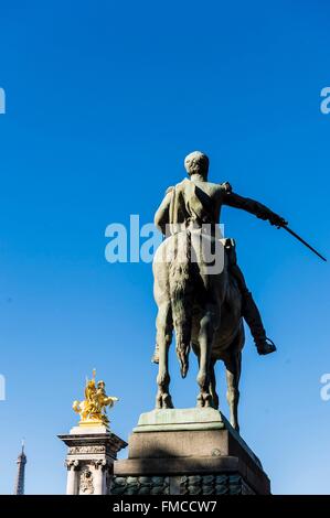 Frankreich, Paris, Bereich aufgeführt als Weltkulturerbe der UNESCO, der Pont Alexandre III, Simon Bolivar Statue Stockfoto