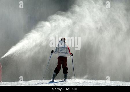 Frankreich, Vogesen, La Bresse Hohneck, Skigebiet, Schneeerzeuger Stockfoto