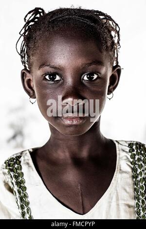 Senegal, Sahel, Ferlo Region, Widou Thiengoly, Portrait Mädchen Stockfoto