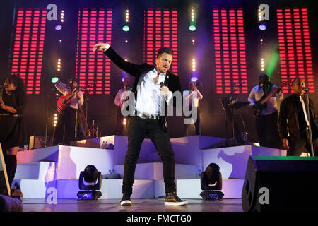 Brighton, UK. 11. März 2016. Peter Andre führt seine 'Komm Swing mit mir' The Brighton Centre, Brighton, Großbritannien - Kredit-11. März 2016: Jason Richardson/Alamy Live News Stockfoto