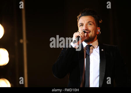 Brighton, UK. 11. März 2016. Peter Andre führt seine 'Komm Swing mit mir' The Brighton Centre, Brighton, Großbritannien - Kredit-11. März 2016: Jason Richardson/Alamy Live News Stockfoto